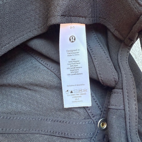 Lululemon Soft Black Baseball Cap - Picture 6 of 6